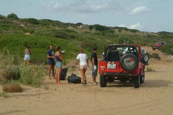 pulizia spiaggia eloro026